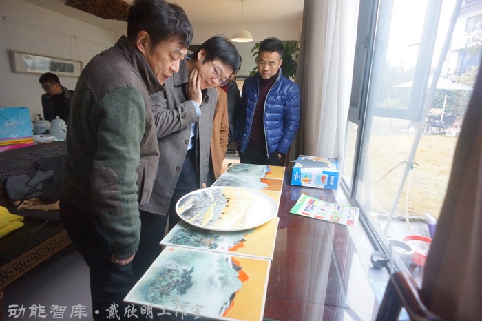 景德镇战略新高度 戴欣明工作室案例 习主席景德镇 景德镇国家陶新瓷文化传承创试验区  对外文化交流新平台 动能智库  戴欣明工作室 景德镇重回世界陶瓷中心 产业升级策划 景德镇两地一中心 创新产业升级 产业定位策划 城市区域规划设计策划 产业园规划策划运营