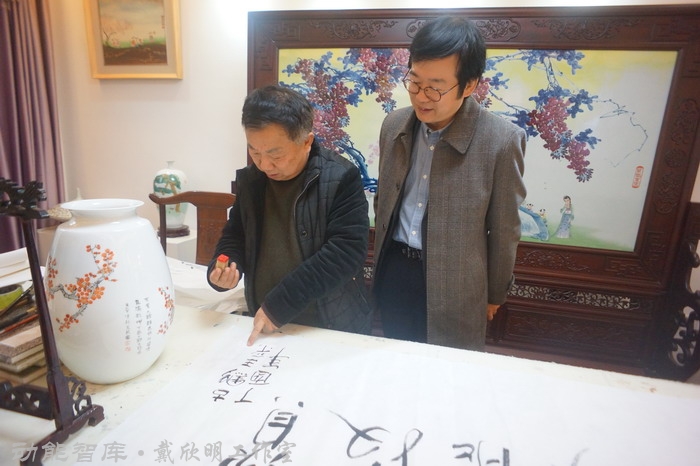 景德镇战略新高度 戴欣明工作室案例 习主席景德镇 景德镇国家陶新瓷文化传承创试验区  对外文化交流新平台 动能智库  戴欣明工作室 景德镇重回世界陶瓷中心 产业升级策划 景德镇两地一中心 创新产业升级 产业定位策划 城市区域规划设计策划 产业园规划策划运营