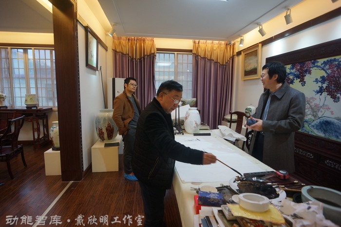 景德镇战略新高度 戴欣明工作室案例 习主席景德镇 景德镇国家陶新瓷文化传承创试验区  对外文化交流新平台 动能智库  戴欣明工作室 景德镇重回世界陶瓷中心 产业升级策划 景德镇两地一中心 创新产业升级 产业定位策划 城市区域规划设计策划 产业园规划策划运营