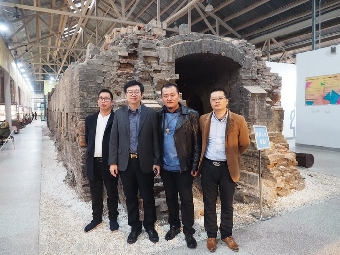 景德镇战略新高度 戴欣明工作室案例 习主席景德镇 景德镇国家陶新瓷文化传承创试验区  对外文化交流新平台 动能智库  戴欣明工作室 景德镇重回世界陶瓷中心 产业升级策划 景德镇两地一中心 创新产业升级 产业定位策划 城市区域规划设计策划 产业园规划策划运营