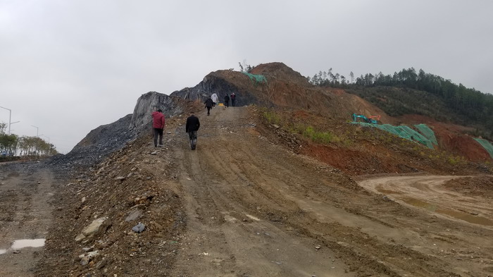 案例解析:景德镇城市品牌如何高举高打的?-动能智库-戴欣明工作室战略定位策划景德镇陶瓷产业升级 案例解析:景德镇城市品牌如何高举高打的?-动能智库-戴欣明工作室战略定位策划景德镇陶瓷产业升级