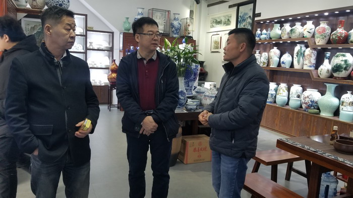 案例解析:景德镇城市品牌如何高举高打的?-动能智库-戴欣明工作室战略定位策划景德镇陶瓷产业升级 案例解析:景德镇城市品牌如何高举高打的?-动能智库-戴欣明工作室战略定位策划景德镇陶瓷产业升级