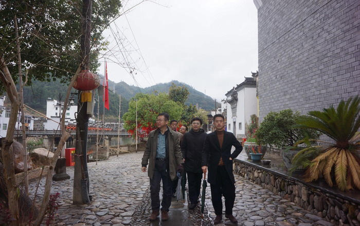 案例解析:景德镇城市品牌如何高举高打的?-动能智库-戴欣明工作室战略定位策划景德镇陶瓷产业升级 案例解析:景德镇城市品牌如何高举高打的?-动能智库-戴欣明工作室战略定位策划景德镇陶瓷产业升级