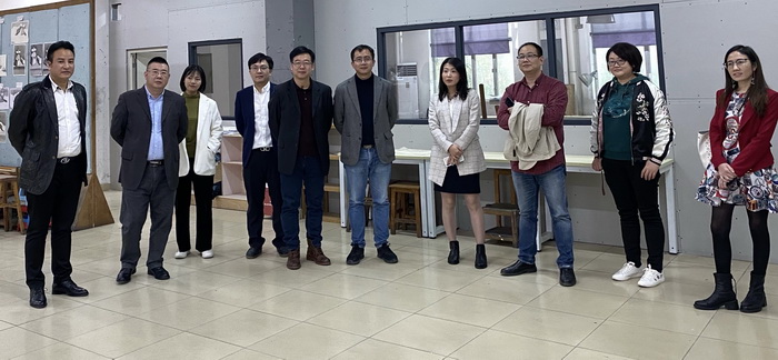 赋能式孵化器创新实践 动能智库院长戴欣明 中科美城董事长李永洲 中国青年创业导师李永洲 动能智库副院长江业志 动能智库校董张国军 动能智库院长助理付秀芬 向中国其他地区输出成功经验 为中国创业者 最新最前沿战略思想 动能智库 动能智库文创基地 动能智库教育中心 四季康养定位策划 产业园定位策划 文旅小镇策划定位 乡 文旅项目规划策划 科创小镇规划定位策划