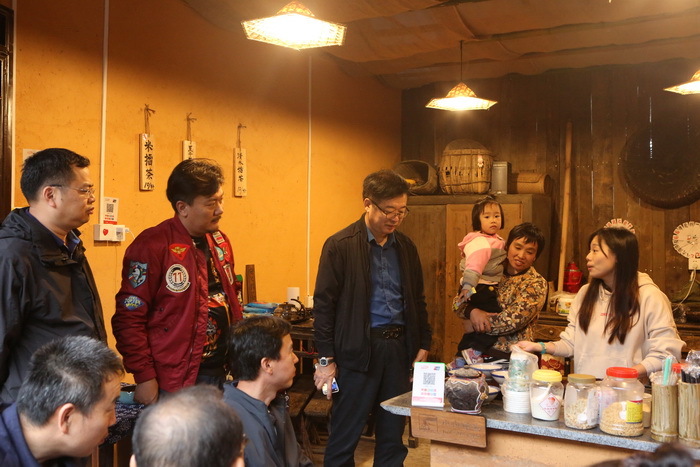 长沙铜官草市商业架构设计 戴欣明 李艺冲 江业志 付秀芬  动能智库构建托管可复制战略 四季康养定位策划 商业地产定位策划  特色小镇战略定位 乡村旅游策划定位 商业街策划定位