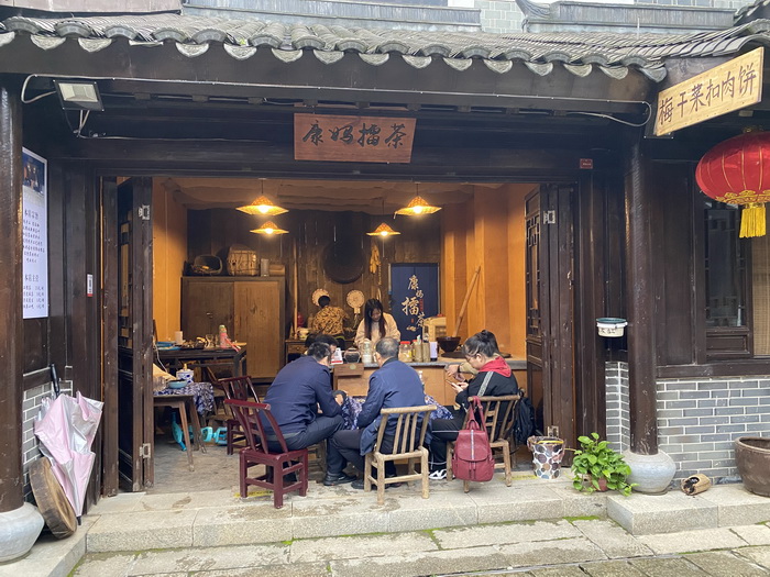 长沙铜官草市商业架构设计 戴欣明 李艺冲 江业志 付秀芬  动能智库构建托管可复制战略 四季康养定位策划 商业地产定位策划  特色小镇战略定位 乡村旅游策划定位 商业街策划定位