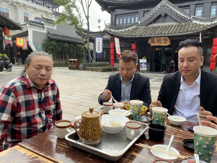 长沙铜官草市商业架构设计 戴欣明 李艺冲 江业志 付秀芬  动能智库构建托管可复制战略 四季康养定位策划 商业地产定位策划  特色小镇战略定位 乡村旅游策划定位 商业街策划定位