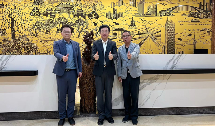 四季康养·佛山行　动能智库院长戴欣明　动能智库校董、前海动能投资副总经理邓肯　动能智库高级规划师温啟彬　人文四季康养 四季康养定位策划 商业地产 商业地产定位策划 商业地产运营 动能智库 戴欣明工作室 蔡恒儿工作室 董事局执行主席罗利春 特色小镇战略定位 产业园定位策划 人文商业地产策划 文旅小镇策划定位 乡村旅游策划定位 商业街策划定位 城市综合体策划 红色文旅小镇系统 四季康养小镇系统 动能智库 戴欣明工作室 蔡恒儿工作室 前海四季康养管理 古镇古城策划定位 文旅项目规划策划