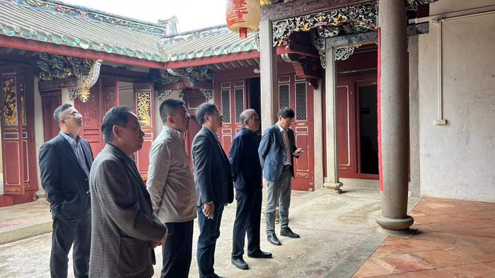 顺县留隍镇 恒儿茶 恒儿的茶 酒肆街 酒肆街小酒馆 酒肆街啤酒 酒世界扎啤 酒肆街精酿 四季酒肆 大健康 乡村振兴 多产业振兴 高质量发展 人才振兴 特色文旅小镇 城市更新  新媒体 产业电商 四季康养产业  红色文旅  非遗传承 共同富裕 动能智库 戴欣明 五邦集团  华明有 贵山行旅 上河行旅 欢乐上河 海水康养 酒肆街 四季康养特色文旅小镇 单产业电商模式打造罗浮山茶产业 四季康养特色文旅小镇 惠州筹建处揭牌仪 大湾区惠州的大健康产业升级  戴欣明工作室 蔡恒儿工作室  产业园定位策划  乡村旅游策