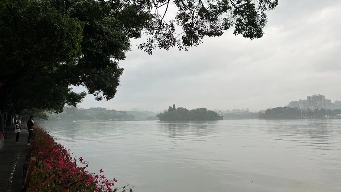 苏东坡祝枝山在惠州的遗迹 动能智库·酒肆街品牌管理（深圳）有限公司惠州纪行 惠州西湖人文情怀　深圳的城中村 岭南山重创四季 酒肆浊酒鼓乐席 柏塘山茶酒肆合 茶产业电商模式再造 上河行旅 惠州柏塘拾里茶香品龙头壹号 鹿湖温泉似圣水 顺县留隍镇 恒儿茶 恒儿的茶 酒肆街 酒肆街小酒馆 酒肆街啤酒 酒世界扎啤 酒肆街精酿 四季酒肆 大健康 乡村振兴 多产业振兴 高质量发展 人才振兴 特色文旅小镇 城市更新  新媒体 产业电商 四季康养产业  红色文旅  非遗传承 共同富裕 动能智库 戴欣明 五邦集团  华明有 贵山行旅 上河行旅 欢乐上