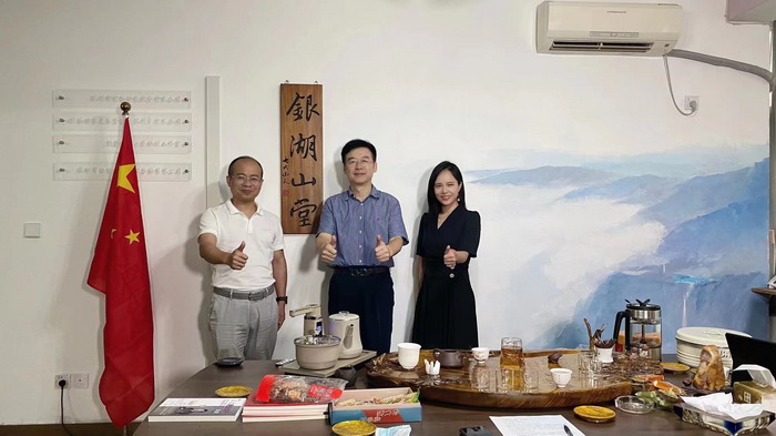 乾丰镇十二里天涯 汴河书院 乾丰山谷十二里 冷沙泉水乾丰茶 高山云雾 永隆山麓上河来 冷沙泉水 南川乾丰镇茶产业升级 前海四季康养管理（深圳）有限公司南川纪行 前海四季康养管理（深圳）有限公司总经理戴欣明兼首席战略策划 副总经理蔡恒儿一行在南川区城市投资集团对永隆山 《永隆上河》   四季康养南川缘  南川东街改造升级 南川区城市定位策划 动能智库，戴欣明工作室，深圳市前海动能投资有限公司战略定位策划的项目 《永隆上河》在重庆南川区金佛山麓永隆山上落地 永隆山上谱新曲 红色文旅小镇合作三合一模式 风过南川