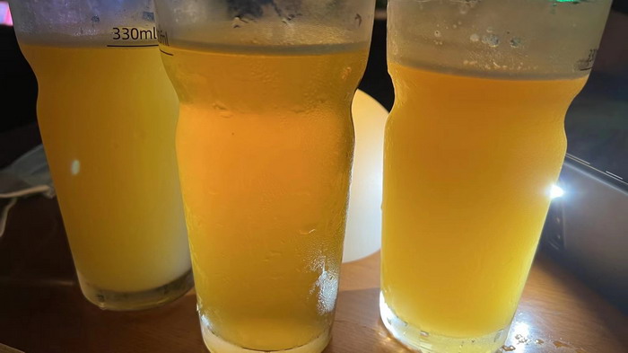 东街草市 酒肆街，酒肆街小酒馆定位 年轻人的社交圈 深圳酒肆街镇  汴河书院 酒肆街·深圳签约仪式 【酒肆街】团队签约罗湖水贝珠宝大厦 欢乐上河之【酒肆街】 酒肆深圳旗舰 红色文旅小镇 四季康养 乡村振兴 酒肆街 茶肆街 新媒体 文旅产业汕尾红海湾 地产圆桌派 全球酒吧源酒肆 酒肆街小酒馆 久康元酒 本草精酿 百师医谷 四季康养落地重庆南川区 茶肆街 冷沙泉水乾丰茶 高山云雾 永隆山麓上河来 冷沙泉水 南川乾丰镇茶产业升级 前海四季康养管理（深圳）有限公司南川纪行 前海四季康养管理（深圳）有限公司总经理戴