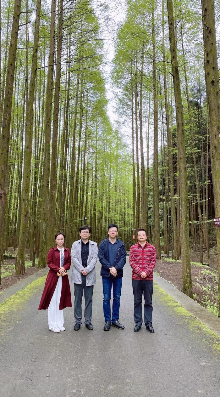 重庆城市规划升级 金佛山文旅大战略布局 戴欣明 邓肯 王方 蔡恒儿 动能智库 蔡恒儿工作室 动能智库四季康养定位策划 商业地产 商业地产定位策划 商业地产运营 特色小镇战略定位 产业园定位策划 人文商业地产策划 文旅小镇策划定位 乡村旅游策划定位 商业街策划定位 城市综合体策划 古镇古城策划定位 文旅项目规划策划