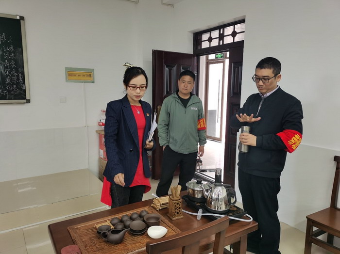 动能智库蔡恒儿工作室 考察西藏林芝产业电商 茶产业再升级 乡村振兴正当时 茶产业电商模式再造 戴欣明工作室 四季康养定位策划 商业地产 商业地产定位策划 商业地产运营 特色小镇战略定位 产业园定位策划 人文商业地产策划 文旅小镇策划定位 乡村旅游策划定位 商业街策划定位 城市综合体策划 古镇古城策划定位 文旅项目规划策划