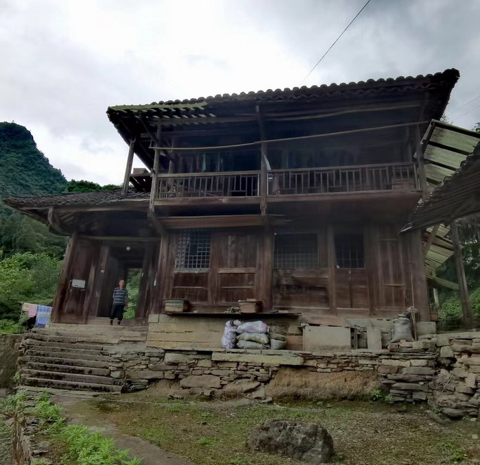 金佛山东坡定位规划设计  南川著名的人文历史学家陈渊老师 戴欣明工作室 蔡恒儿工作室 重庆南川城市升级 南川永隆山定位 南川乾丰茶叶产业升级 以新媒体的方式带动家乡产业振兴 产业电商 四季康养产业 动能智库孙述新 动能智库王方 动能智库邓肯 动能智库戴玥 四季康养定位策划 商业地产 商业地产定位策划 商业地产运营 特色小镇战略定位 产业园定位策划 人文商业地产策划 文旅小镇策划定位 乡村旅游策划定位 商业街策划定位 城市综合体策划 古镇古城策划定位 文旅项目规划策划