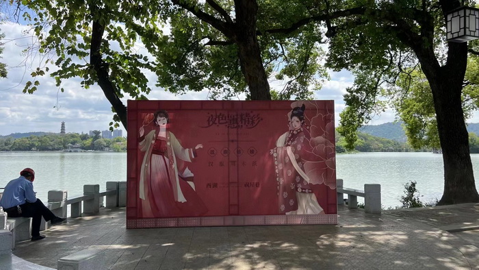 戴欣明父亲 戴联鹰 动能投资·酒肆街品牌管理 店小二跑酒肆街 林婆酒肆 对月东坡 惠州酒肆 啤酒斗趣 四季康养产业落地惠州  前海四季康养管理（深圳）有限公司 《贵山行旅》 《上河行旅》 《欢乐上河》 【酒肆街】 项目例行会议及产业投资洽谈  动能智库·酒肆街品牌管理（深圳）有限公司惠州纪行 惠州西湖人文情怀　深圳的城中村 岭南山重创四季 酒肆浊酒鼓乐席 柏塘山茶酒肆合 茶产业电商模式再造 上河行旅 惠州柏塘拾里茶香品龙头壹号 鹿湖温泉似圣水 顺县留隍镇 恒儿茶 恒儿的茶 酒肆街 酒肆街小酒馆 酒肆街啤酒