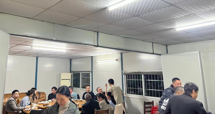 卢天福会长 农科所唐颢代领专家学者 博罗茶叶主田牌全猪宴 罗浮山茶柏塘山茶产业基地 博罗县茶叶行业协会  动能投资·酒肆街品牌管理 店小二跑酒肆街 林婆酒肆 对月东坡 惠州酒肆 啤酒斗趣 四季康养产业落地惠州  前海四季康养管理（深圳）有限公司 《贵山行旅》 《上河行旅》 《欢乐上河》 【酒肆街】 项目例行会议及产业投资洽谈  动能智库·酒肆街品牌管理（深圳）有限公司惠州纪行 惠州西湖人文情怀　深圳的城中村 岭南山重创四季 酒肆浊酒鼓乐席 柏塘山茶酒肆合 茶产业电商模式再造 上河行旅 惠州柏塘拾里茶香品龙头壹号 鹿湖温泉似圣水 顺县留隍镇 恒儿茶 恒儿的茶 酒肆