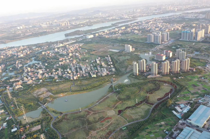 四季康养文旅小镇落地惠州 《贵山行旅》、《上河行旅》四季康养产业项目合作价值：三合一模式 动能智库版权系统 中国“四季康养文旅小镇”示范区，动能智库·前海四季康养管理（深圳）有限公司策划 南川永隆上河 酒肆小馆彻夜述 大碗啤酒思酒肆 祝屋巷驴窝酒馆 酒肆街惠州运营团队 动能投资 小酒馆模式 惠州水东街桥东 旅居康养小镇 大湾区落地酒肆街 酒肆街小酒馆项目系统概要 【酒肆街】品牌概况 酒吧街 商业街 人文商业 酒肆街消费模式 国潮产业 四季康养产业落地惠州  前海四季康养管理（深圳）有限公司 《贵山行旅》 《上河行旅》 《欢乐上河》
