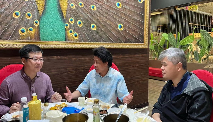 公务南川出南粤 四季康养文旅小镇落地惠州 《贵山行旅》、《上河行旅》四季康养产业项目合作价值：三合一模式 动能智库版权系统 中国“四季康养文旅小镇”示范区，动能智库·前海四季康养管理（深圳）有限公司策划 南川永隆上河 酒肆小馆彻夜述 大碗啤酒思酒肆 祝屋巷驴窝酒馆 酒肆街惠州运营团队 动能投资 小酒馆模式 惠州水东街桥东 旅居康养小镇 大湾区落地酒肆街 酒肆街小酒馆项目系统概要 【酒肆街】品牌概况 酒吧街 商业街 人文商业 酒肆街消费模式 国潮产业 四季康养产业落地惠州  前海四季康养管理（深圳）有限公司 《贵山行旅》