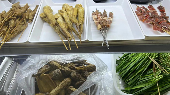 风过南川留药香 南川味道源金佛，韩熙载夜露齿羡，道地药用植物山，风过南川留药香-动能智库团队一行于重庆南川