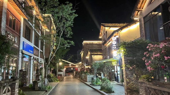 南川乾丰镇茶产业升级 南川东街改造升级 南川区城市定位策划 动能智库，戴欣明工作室，深圳市前海动能投资有限公司战略定位策划的项目 《永隆上河》在重庆南川区金佛山麓永隆山上落地 永隆山上谱新曲 红色文旅小镇合作三合一模式 风过南川留药香 公务南川出南粤 四季康养文旅小镇落地惠州 《贵山行旅》、《上河行旅》四季康养产业项目合作价值：三合一模式 动能智库版权系统 中国“四季康养文旅小镇”示范区，动能智库·前海四季康养管理（深圳）有限公司策划 南川永隆上河 酒肆小馆彻夜述 大碗啤酒思酒肆 祝屋巷驴窝酒馆 酒肆街惠
