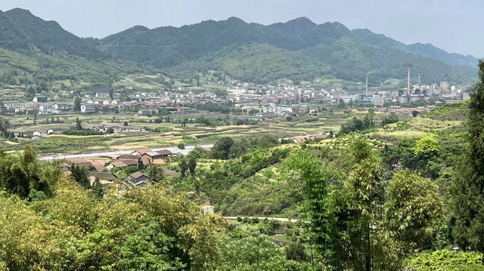 前海四季康养管理（深圳）有限公司南川纪行 前海四季康养管理（深圳）有限公司总经理戴欣明兼首席战略策划 副总经理蔡恒儿一行在南川区城市投资集团对永隆山 《永隆上河》   四季康养南川缘南川乾丰镇茶产业升级 南川东街改造升级 南川区城市定位策划 动能智库，戴欣明工作室，深圳市前海动能投资有限公司战略定位策划的项目 《永隆上河》在重庆南川区金佛山麓永隆山上落地 永隆山上谱新曲 红色文旅小镇合作三合一模式 风过南川留药香 公务南川出南粤 四季康养文旅小镇落地惠州 《贵山行旅》、《上河行旅》四季康养产业项目合作价值：三合一模式 动能智库版权系统 中国“四季