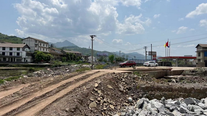 前海四季康养管理（深圳）有限公司南川纪行 前海四季康养管理（深圳）有限公司总经理戴欣明兼首席战略策划 副总经理蔡恒儿一行在南川区城市投资集团对永隆山 《永隆上河》   四季康养南川缘南川乾丰镇茶产业升级 南川东街改造升级 南川区城市定位策划 动能智库，戴欣明工作室，深圳市前海动能投资有限公司战略定位策划的项目 《永隆上河》在重庆南川区金佛山麓永隆山上落地 永隆山上谱新曲 红色文旅小镇合作三合一模式 风过南川留药香 公务南川出南粤 四季康养文旅小镇落地惠州 《贵山行旅》、《上河行旅》四季康养产业项目合作价值：三合一模式 动能智库版权系统 中国“四季