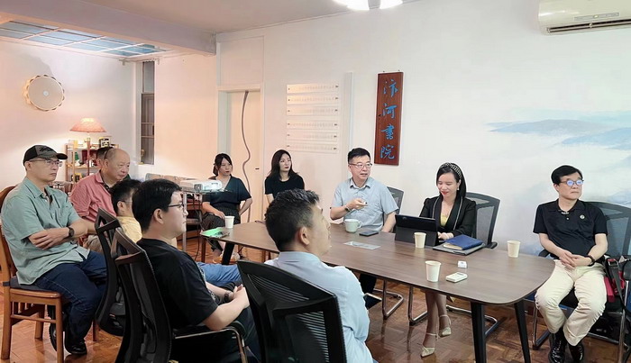 茶肆街 酒肆街小酒吧 酒肆小酒馆 酒肆小酒吧 汴河书院开讲日 酒肆街小酒吧 醇岛引领精酿市 深圳醇岛啤酒有限公司董事长谢劭彬  水贝IBC 大厦 袁赫庭旅居康养小镇 大湾区落地酒肆街 酒肆街小酒馆项目系统概要 【酒肆街】品牌概况 酒吧街 商业街 人文商业 酒肆街消费模式 国潮产业 四季康养产业落地惠州  前海四季康养管理（深圳）有限公司 《贵山行旅》 《上河行旅》 《欢乐上河》 【酒肆街】 项目例行会议及产业投资洽谈  动能智库·酒肆街品牌管理（深圳）有限公司 戴欣明工作室 蔡恒儿工作室 动能智库 茶产业