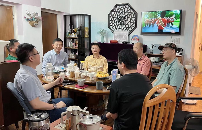 茶肆街 酒肆街小酒吧 酒肆小酒馆 酒肆小酒吧 汴河书院开讲日 酒肆街小酒吧 醇岛引领精酿市 深圳醇岛啤酒有限公司董事长谢劭彬  水贝IBC 大厦 袁赫庭旅居康养小镇 大湾区落地酒肆街 酒肆街小酒馆项目系统概要 【酒肆街】品牌概况 酒吧街 商业街 人文商业 酒肆街消费模式 国潮产业 四季康养产业落地惠州  前海四季康养管理（深圳）有限公司 《贵山行旅》 《上河行旅》 《欢乐上河》 【酒肆街】 项目例行会议及产业投资洽谈  动能智库·酒肆街品牌管理（深圳）有限公司 戴欣明工作室 蔡恒儿工作室 动能智库 茶产业