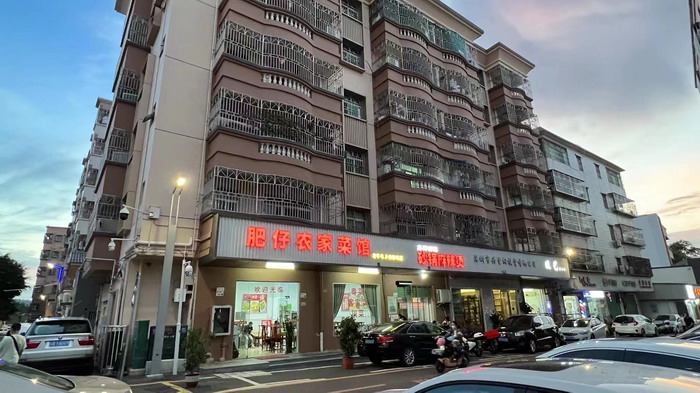 酒肆街·深圳签约仪式 【酒肆街】团队签约罗湖水贝珠宝大厦 欢乐上河之【酒肆街】 酒肆深圳旗舰 红色文旅小镇 四季康养 乡村振兴 酒肆街 茶肆街 新媒体 文旅产业汕尾红海湾 地产圆桌派 全球酒吧源酒肆 酒肆街小酒馆 久康元酒 本草精酿 百师医谷 四季康养落地重庆南川区 茶肆街 冷沙泉水乾丰茶 高山云雾 永隆山麓上河来 冷沙泉水 南川乾丰镇茶产业升级 前海四季康养管理（深圳）有限公司南川纪行 前海四季康养管理（深圳）有限公司总经理戴欣明兼首席战略策划 副总经理蔡恒儿一行在南川区城市投资集团对永隆山 《永隆上