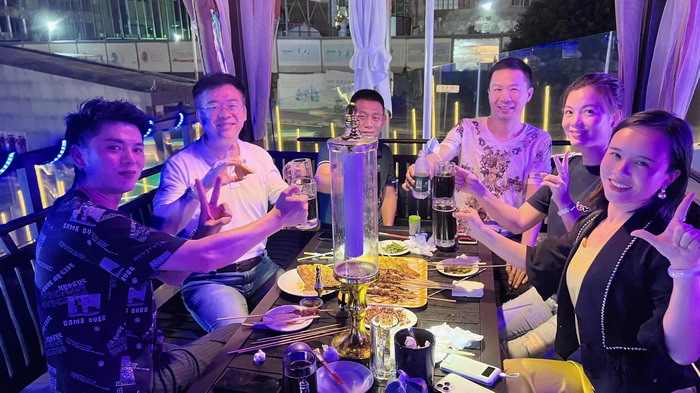 深圳酒肆街镇  汴河书院 酒肆街·深圳签约仪式 【酒肆街】团队签约罗湖水贝珠宝大厦 欢乐上河之【酒肆街】 酒肆深圳旗舰 红色文旅小镇 四季康养 乡村振兴 酒肆街 茶肆街 新媒体 文旅产业汕尾红海湾 地产圆桌派 全球酒吧源酒肆 酒肆街小酒馆 久康元酒 本草精酿 百师医谷 四季康养落地重庆南川区 茶肆街 冷沙泉水乾丰茶 高山云雾 永隆山麓上河来 冷沙泉水 南川乾丰镇茶产业升级 前海四季康养管理（深圳）有限公司南川纪行 前海四季康养管理（深圳）有限公司总经理戴欣明兼首席战