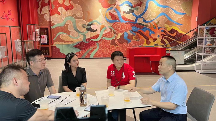 深圳酒肆街镇  汴河书院 酒肆街·深圳签约仪式 【酒肆街】团队签约罗湖水贝珠宝大厦 欢乐上河之【酒肆街】 酒肆深圳旗舰 红色文旅小镇 四季康养 乡村振兴 酒肆街 茶肆街 新媒体 文旅产业汕尾红海湾 地产圆桌派 全球酒吧源酒肆 酒肆街小酒馆 久康元酒 本草精酿 百师医谷 四季康养落地重庆南川区 茶肆街 冷沙泉水乾丰茶 高山云雾 永隆山麓上河来 冷沙泉水 南川乾丰镇茶产业升级 前海四季康养管理（深圳）有限公司南川纪行 前海四季康养管理（深圳）有限公司总经理戴欣明兼首席战