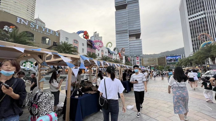 东街草市 酒肆街，酒肆街小酒馆定位 年轻人的社交圈 深圳酒肆街镇  汴河书院 酒肆街·深圳签约仪式 【酒肆街】团队签约罗湖水贝珠宝大厦 欢乐上河之【酒肆街】 酒肆深圳旗舰 红色文旅小镇 四季康养 乡村振兴 酒肆街 茶肆街 新媒体 文旅产业汕尾红海湾 地产圆桌派 全球酒吧源酒肆 酒肆街小酒馆 久康元酒 本草精酿 百师医谷 四季康养落地重庆南川区 茶肆街 冷沙泉水乾丰茶 高山云雾 永隆山麓上河来 冷沙泉水 南川乾丰镇茶产业升级 前海四季康养管理（深圳）有限公司南川纪行 前海四季康养管理（深圳）有限公司总经理戴