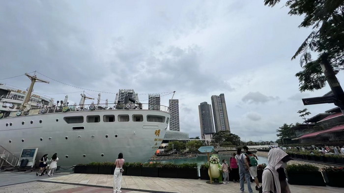 东街草市 酒肆街，酒肆街小酒馆定位 年轻人的社交圈 深圳酒肆街镇  汴河书院 酒肆街·深圳签约仪式 【酒肆街】团队签约罗湖水贝珠宝大厦 欢乐上河之【酒肆街】 酒肆深圳旗舰 红色文旅小镇 四季康养 乡村振兴 酒肆街 茶肆街 新媒体 文旅产业汕尾红海湾 地产圆桌派 全球酒吧源酒肆 酒肆街小酒馆 久康元酒 本草精酿 百师医谷 四季康养落地重庆南川区 茶肆街 冷沙泉水乾丰茶 高山云雾 永隆山麓上河来 冷沙泉水 南川乾丰镇茶产业升级 前海四季康养管理（深圳）有限公司南川纪行 前海四季康养管理（深圳）有限公司总经理戴